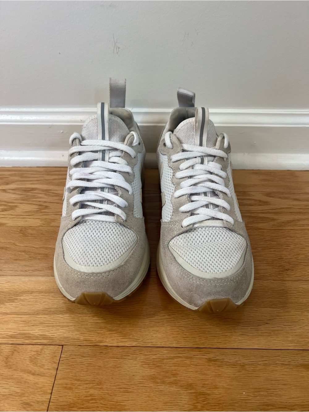 Veja Venturi Alveomesh Sneakers in White/Pierre Natural - Picture 3 of 9